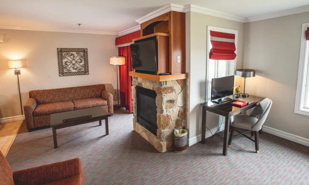 Luxury Corner Room at Minerals Hotel