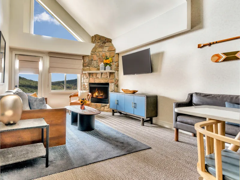 Living room area in hotel suite at Grand Cascades Lodge